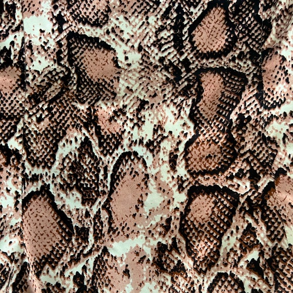 Backless Cheetah Print Dress - Picture 4 of 4